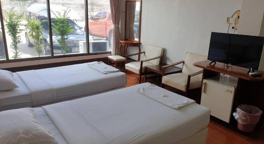 Sa Hotel Trat Bagian luar foto